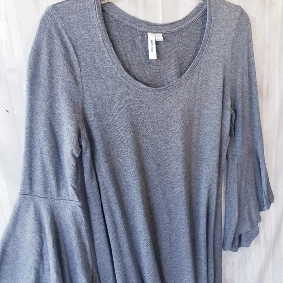 Kensie Sweater Boho Bell Sleeves Mini Dress Gray Size M - Picture 4 of 9